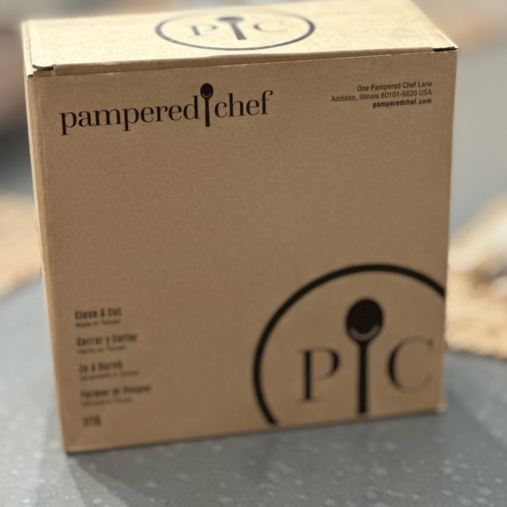 Pampered Chef Close & Cut